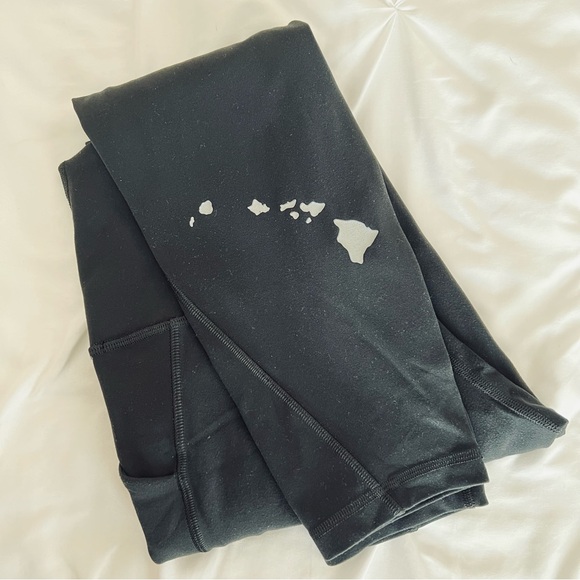 NEW Hawaii Lululemon Align Leggings 25" Pockets Aloha Exclusive from Maui - Picture 4 of 5